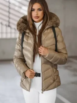 Kurtka zimowa damska pikowana z futerkiem beżowa JS/5M3138/62Z^Ozonee Fashion