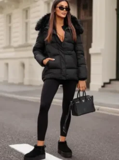Kurtka zimowa damska z futerkiem czarna JS/5M3256/392^Ozonee Fashion