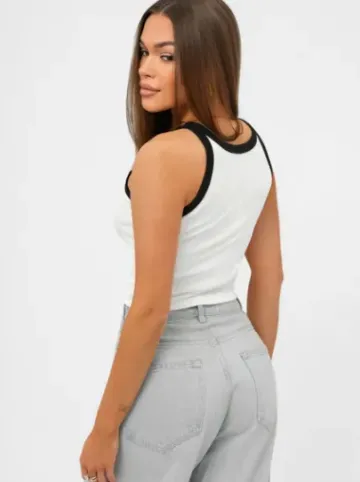 Top damski na ramiączkach biały JS/96T672/1^Ozonee Fashion